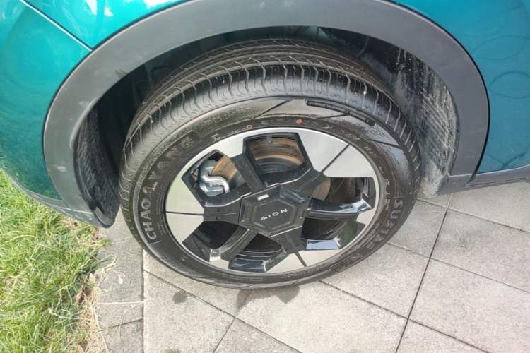 Used AION UT 2025 420 Prestige Edition Right Rear Wheel Hub