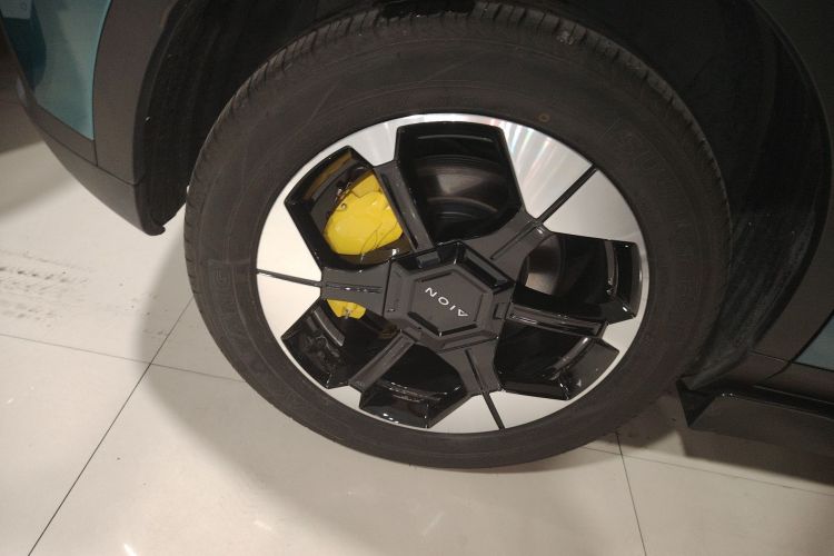 Used AION UT 2025 420 Prestige Edition Right Rear Wheel Hub