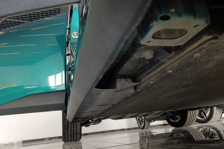 Used AION UT 2025 420 Prestige Edition Right Side Sill