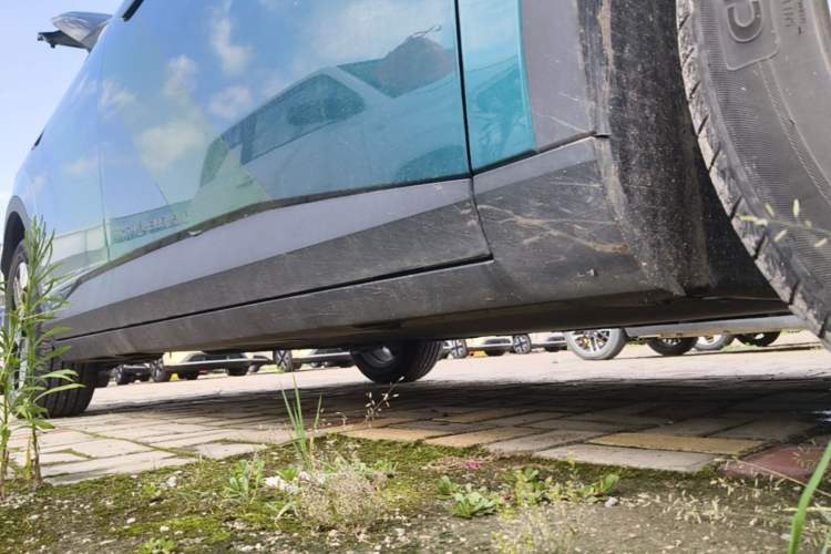 Used AION UT 2025 420 Prestige Edition Right Side Sill