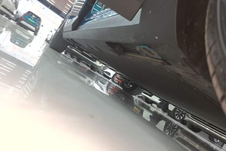 Used AION UT 2025 420 Prestige Edition Right Side Sill