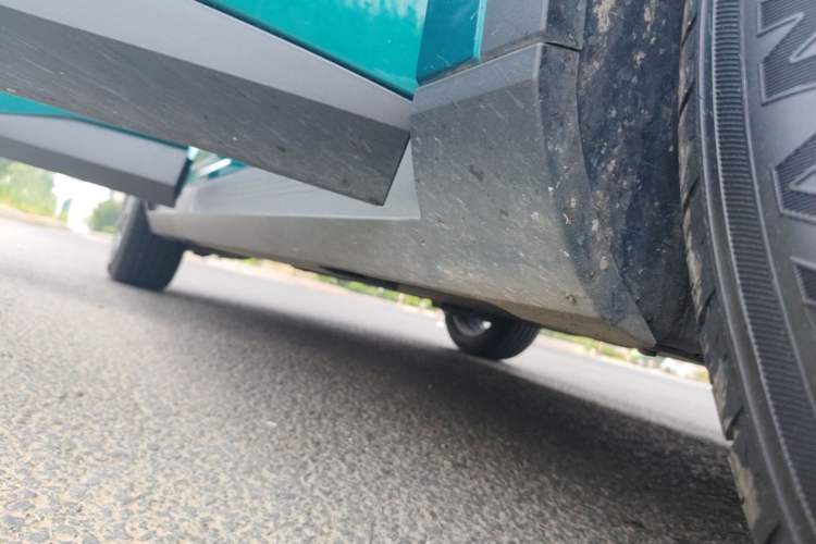 Used AION UT 2025 420 Prestige Edition Right Side Sill