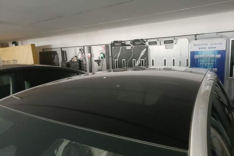 Used AION UT 2025 420 Prestige Edition Roof