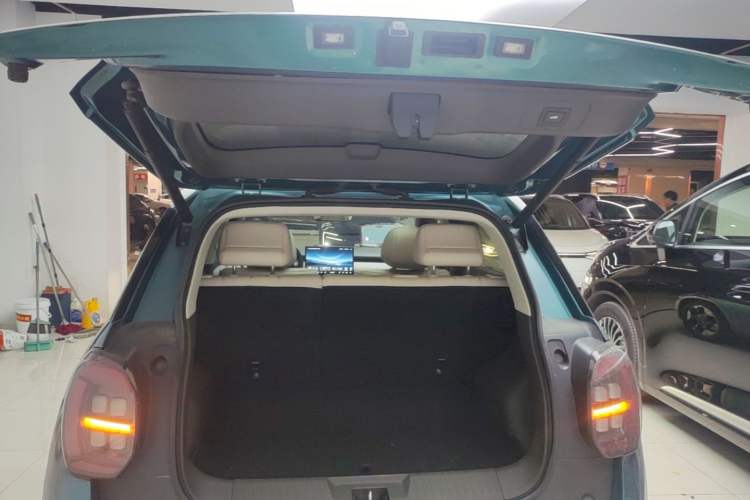 Used AION UT 2025 420 Prestige Edition Trunk