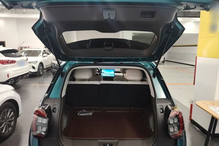 Used AION UT 2025 330 Starlight Edition Trunk