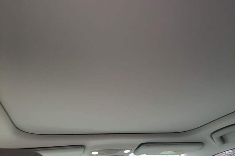 Used AION UT 2025 420 Prestige Edition Headliner