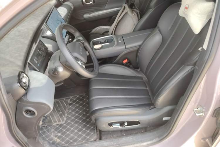 Used AION UT 2025 420 Intelligent Luxury Edition Left Front Seat