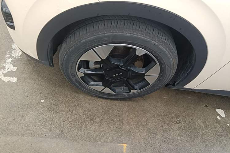 Used AION UT 2025 420 Prestige Edition Left Front Wheel Hub