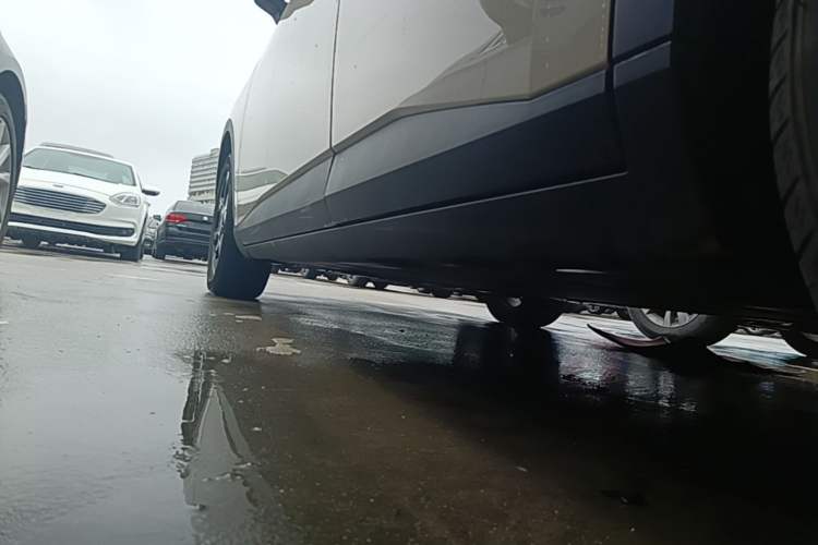 Used AION UT 2025 420 Prestige Edition Left Side Sill