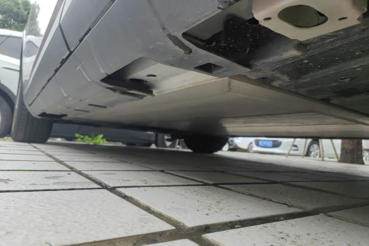 Used AION UT 2025 330 Starlight Edition Left Side Sill