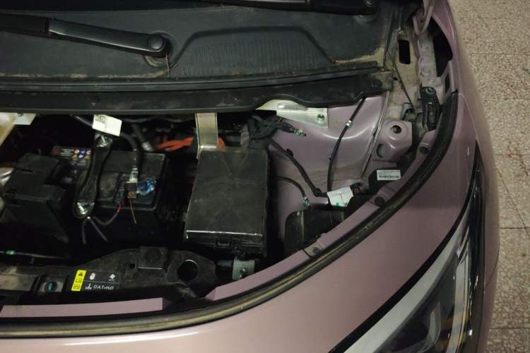 Used AION UT 2025 420 Intelligent Luxury Edition Engine Bay Left