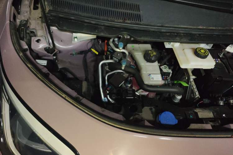 Used AION UT 2025 420 Intelligent Luxury Edition Engine Bay Right