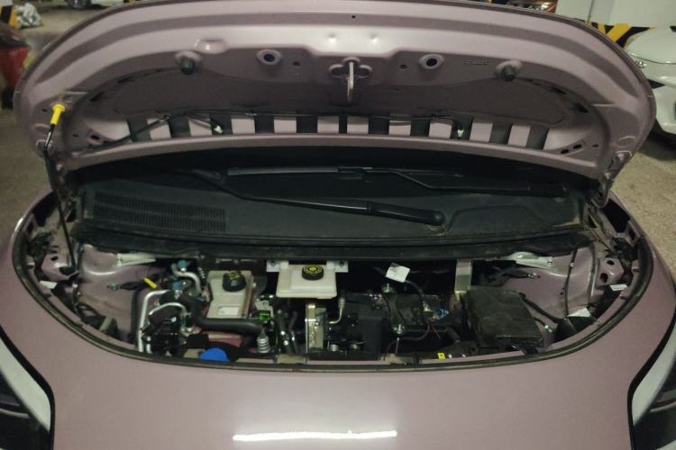 Used AION UT 2025 420 Intelligent Luxury Edition Engine Bay