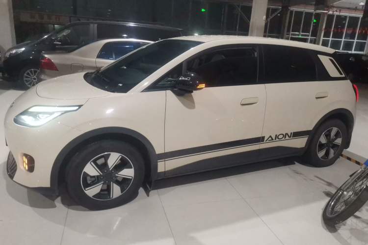Used AION UT 2025 420 Intelligent Luxury Edition Exterior 3