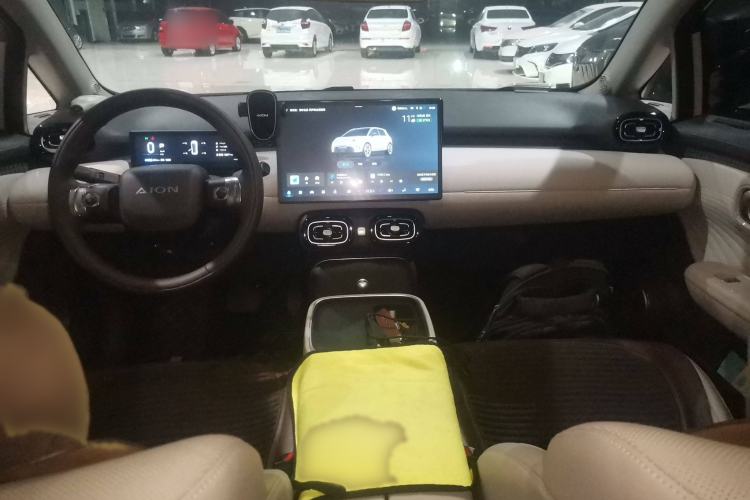 Used AION UT 2025 420 Intelligent Luxury Edition Interior 2