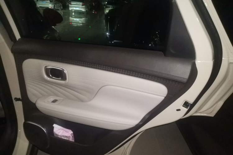 Used AION UT 2025 420 Intelligent Luxury Edition Interior 6