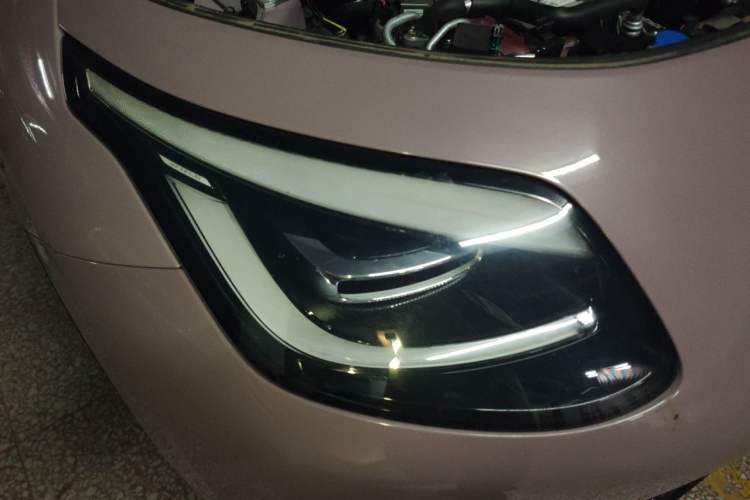 Used AION UT 2025 420 Intelligent Luxury Edition Right Front Headlight