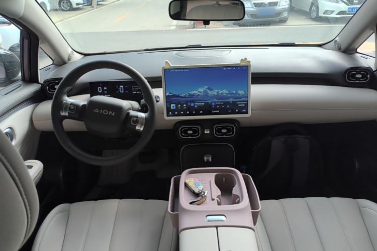 Used AION UT 2025 330 Starlight Edition Center Console