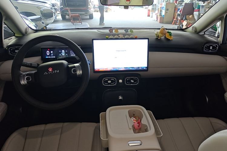 Used AION UT 2025 420 Intelligent Luxury Edition Center Console