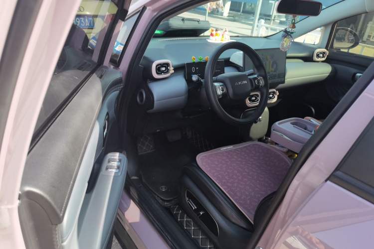 Used AION UT 2025 420 Intelligent Luxury Edition Driver Seat
