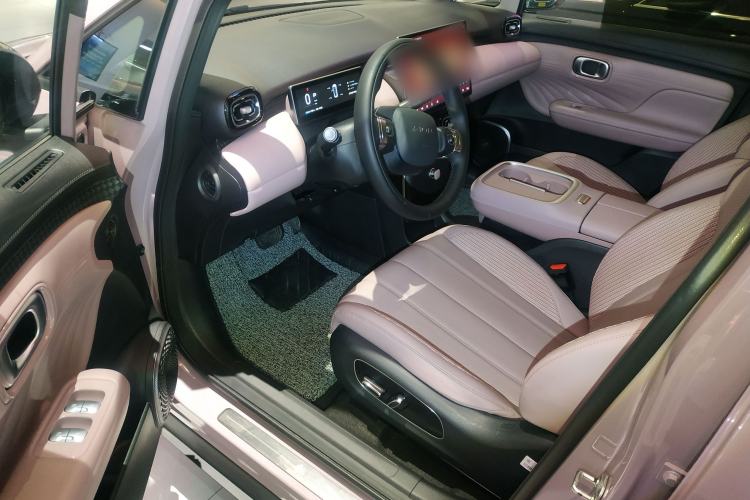 Used AION UT 2025 420 Intelligent Luxury Edition Driver Seat
