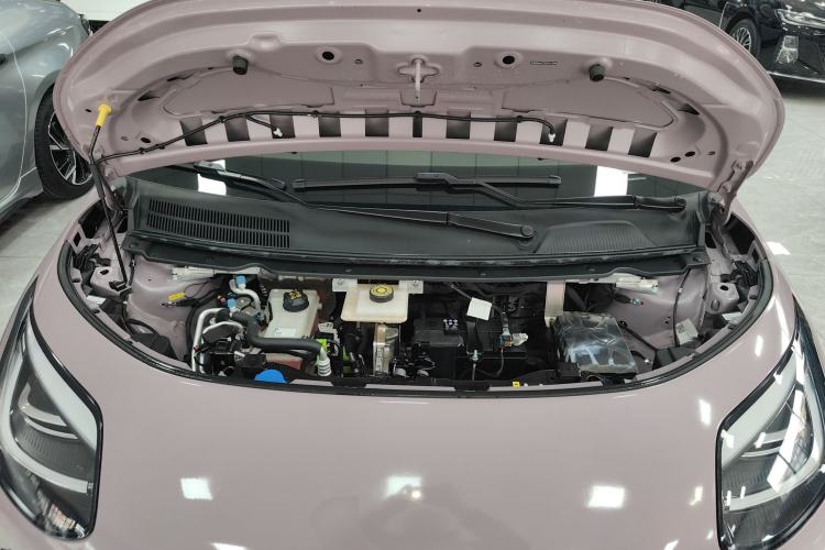 Used AION UT 2025 420 Intelligent Luxury Edition Engine Bay