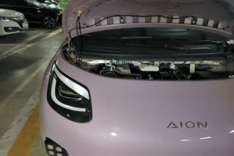 Used AION UT 2025 420 Smart Edition Engine Bay Right