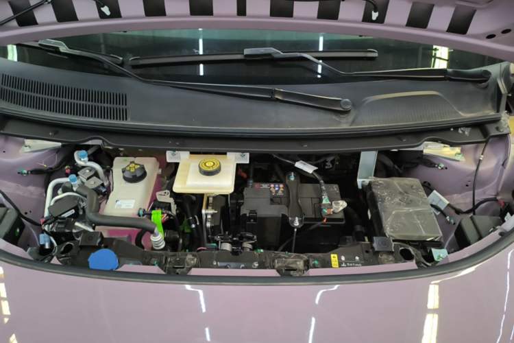 Used AION UT 2025 330 Starlight Edition Engine Bay