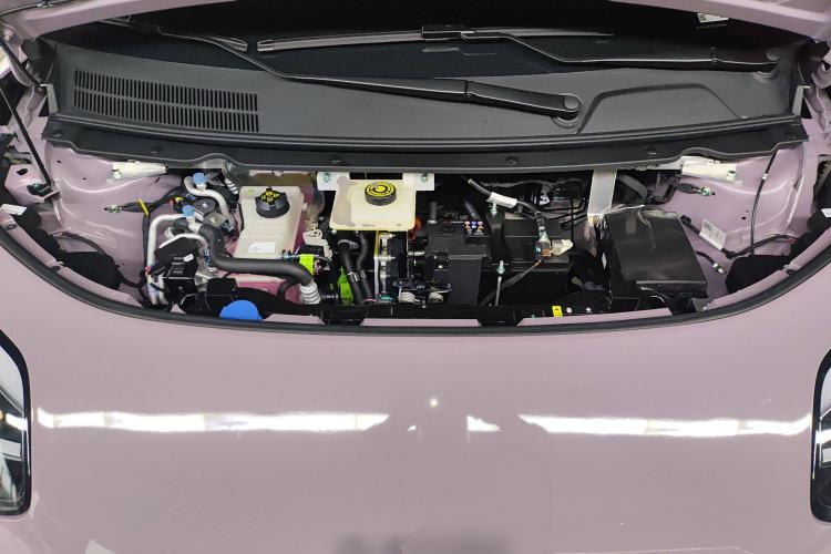 Used AION UT 2025 330 Star Edition Engine Bay