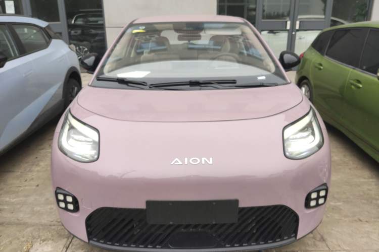 Used AION UT 2025 330 Starlight Edition Exterior 1