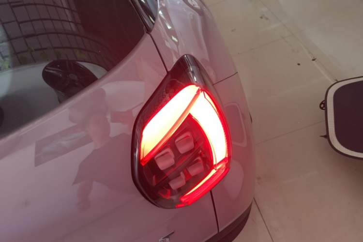 Used AION UT 2025 330 Starlight Edition Exterior 3