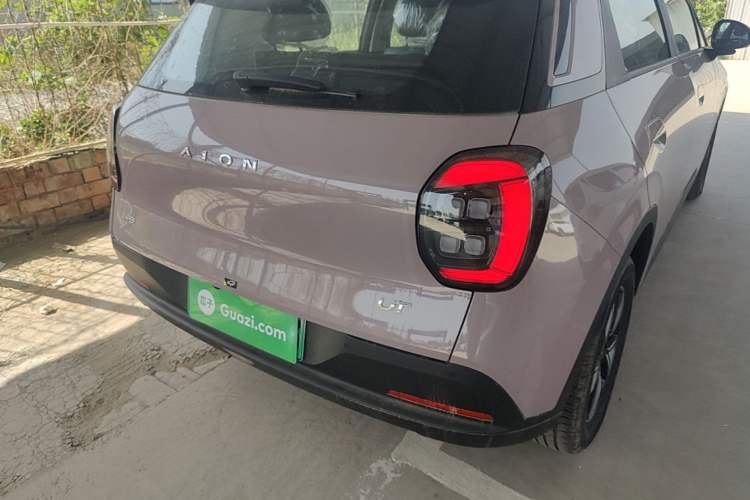 Used AION UT 2025 420 Intelligent Luxury Edition Exterior 3