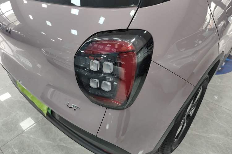 Used AION UT 2025 420 Intelligent Luxury Edition Exterior 3
