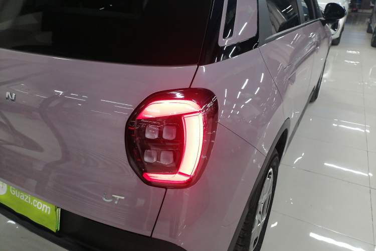 Used AION UT 2025 330 Star Edition Exterior 3