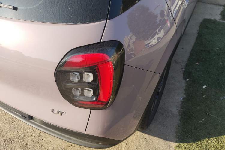 Used AION UT 2025 420 Intelligent Luxury Edition Exterior 3