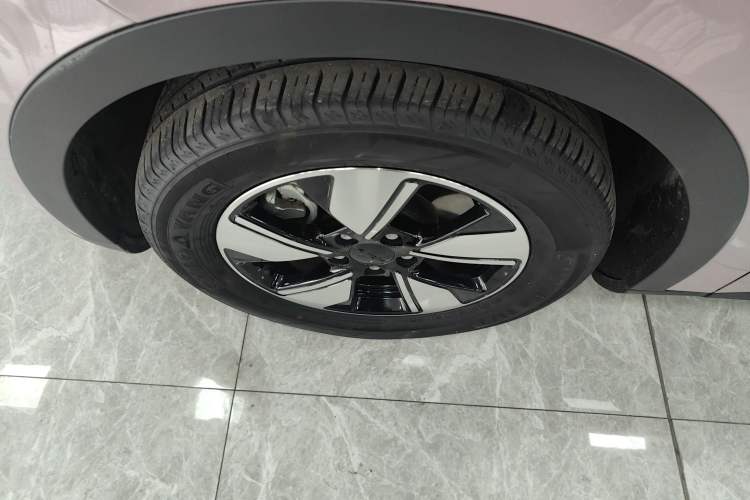 Used AION UT 2025 420 Intelligent Luxury Edition Exterior 4
