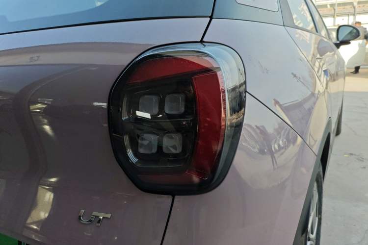 Used AION UT 2025 420 Smart Edition Exterior 6
