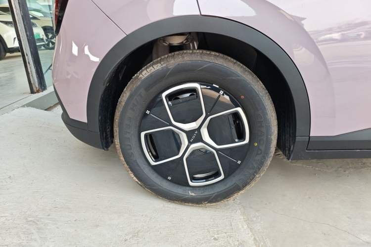 Used AION UT 2025 420 Smart Edition Exterior 8