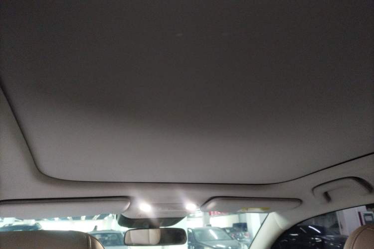 Used AION UT 2025 420 Prestige Edition Headliner