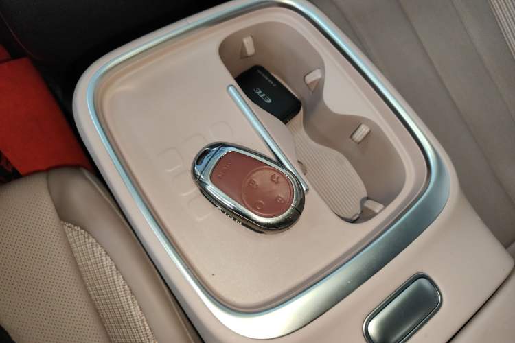 Used AION UT 2025 420 Intelligent Luxury Edition Interior 1