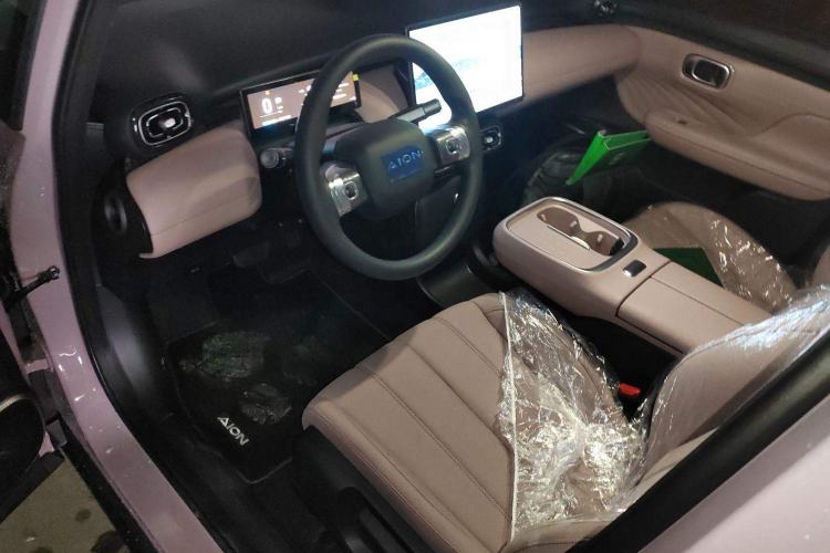 Used AION UT 2025 330 Star Edition Interior 3