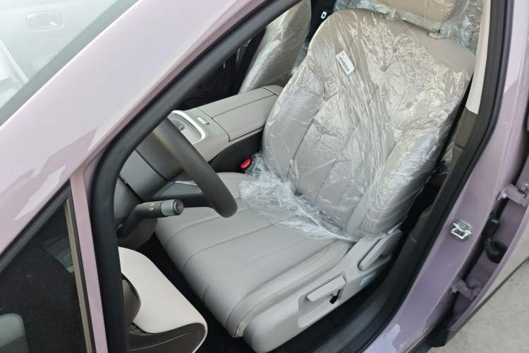 Used AION UT 2025 420 Smart Edition Left Front Seat