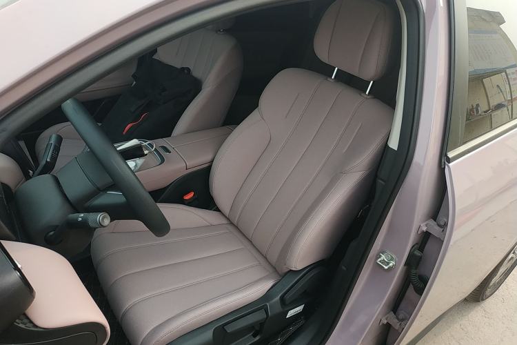 Used AION UT 2025 330 Starlight Edition Left Front Seat