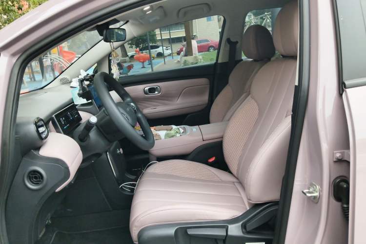 Used AION UT 2025 420 Smart Edition Left Front Seat