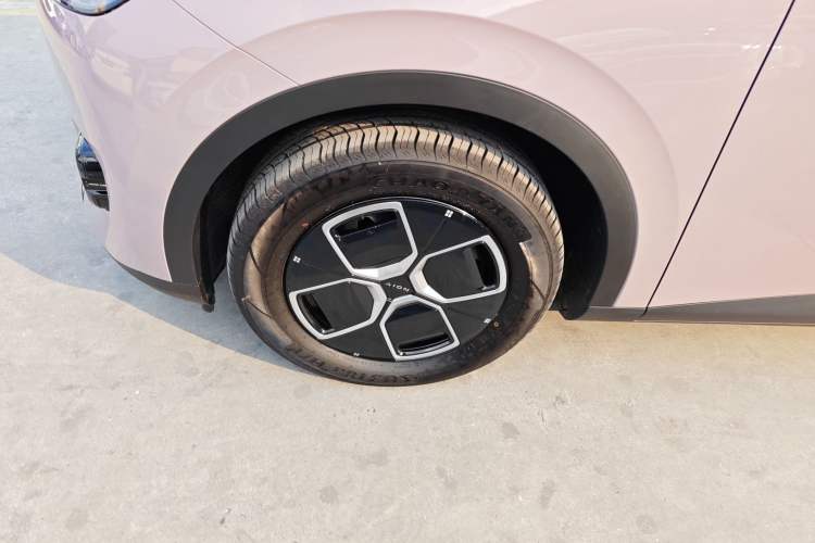 Used AION UT 2025 420 Smart Edition Left Front Wheel Hub