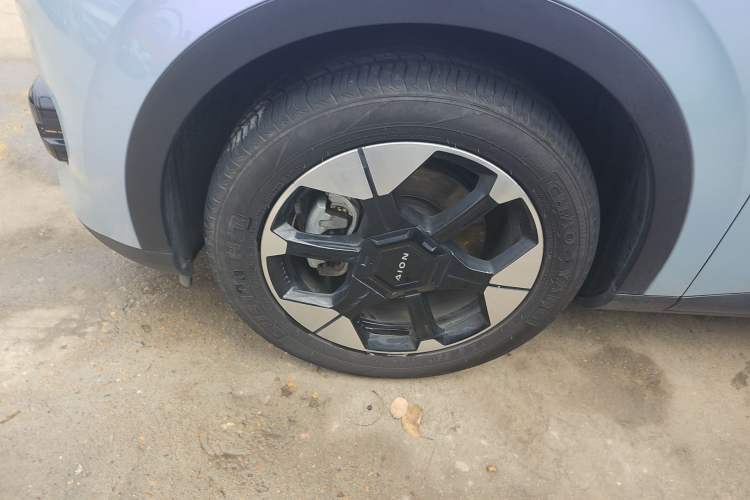 Used AION UT 2025 420 Prestige Edition Left Front Wheel Hub