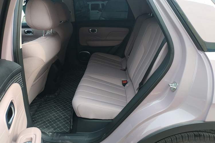 Used AION UT 2025 330 Starlight Edition Left Rear Seat