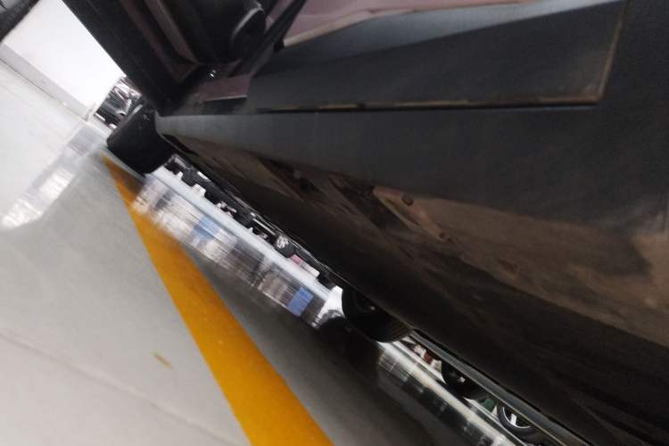 Used AION UT 2025 420 Intelligent Luxury Edition Left Side Sill