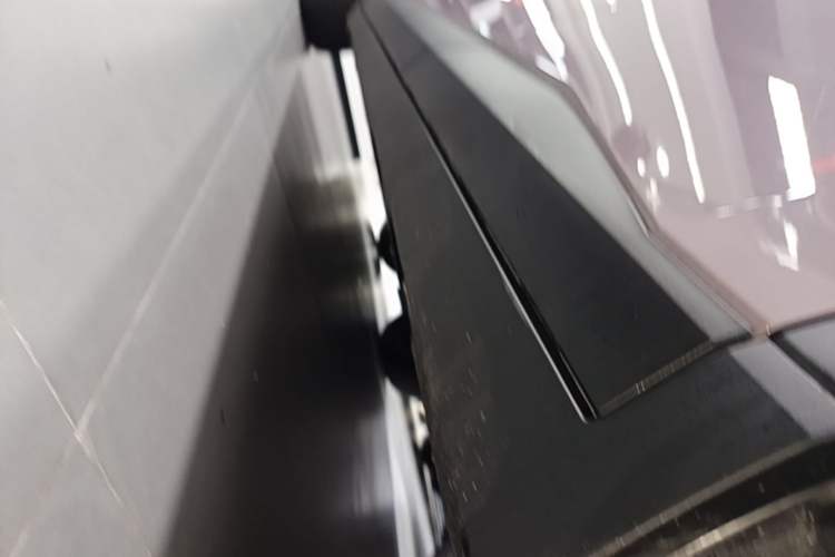 Used AION UT 2025 330 Starlight Edition Left Side Sill