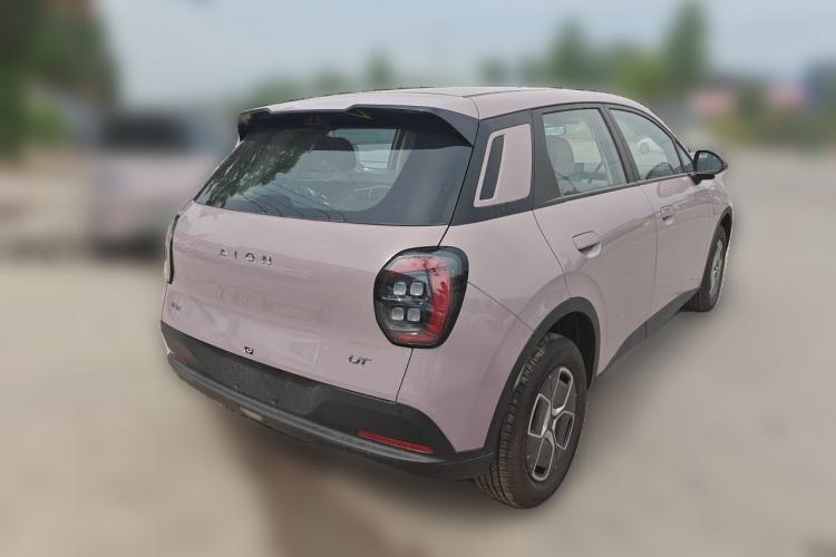Used AION UT 2025 330 Starlight Edition Rear Right 45 Deg